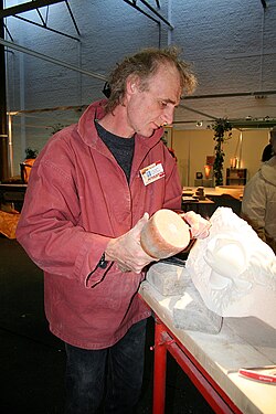The sculptor on stone