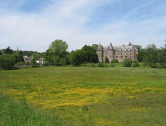 Ham-sur-Heure , the "de Mérode" castle.