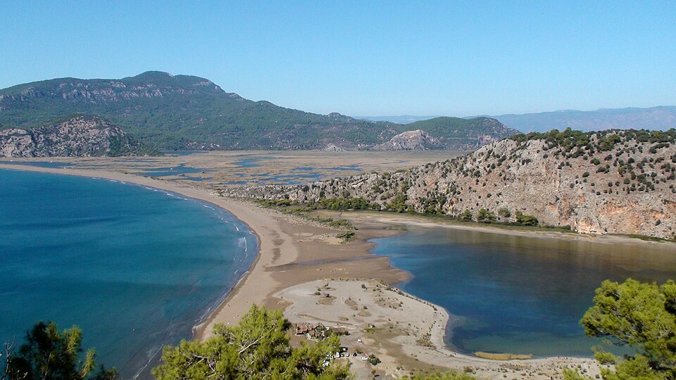 File:Iztuzu strand.JPG