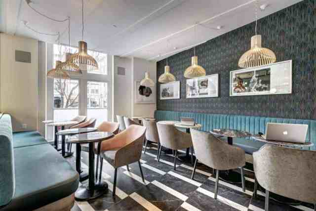 Common Lounge at Hotel Uville l Global Grasshopper – travel inspiration for the road less travelled