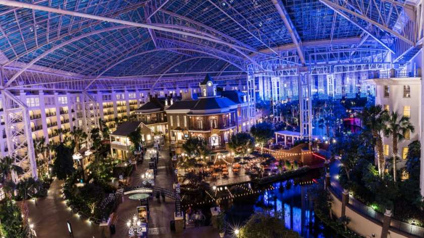 17 Amazing Places to Visit in December in the USA 7 Gaylord Opryland Resort
