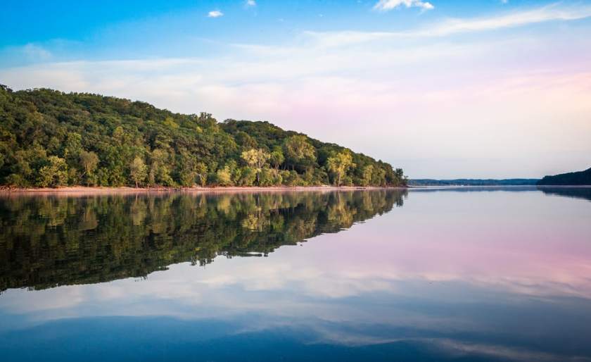 Mirror Lake - stunning places to visit in Wisconsin