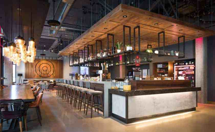 MOXY Downtown Bar