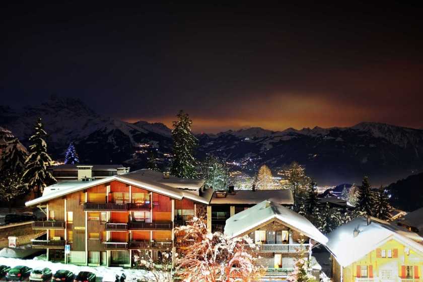 My photo of chalets in Villars taken in winter 2024