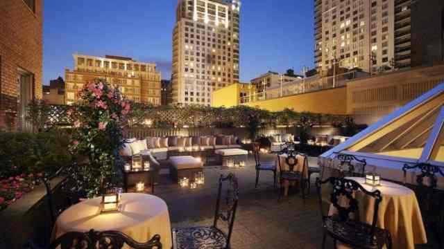 Outside Dining at Vogue Hotel l Global Grasshopper – travel inspiration for the road less travelled