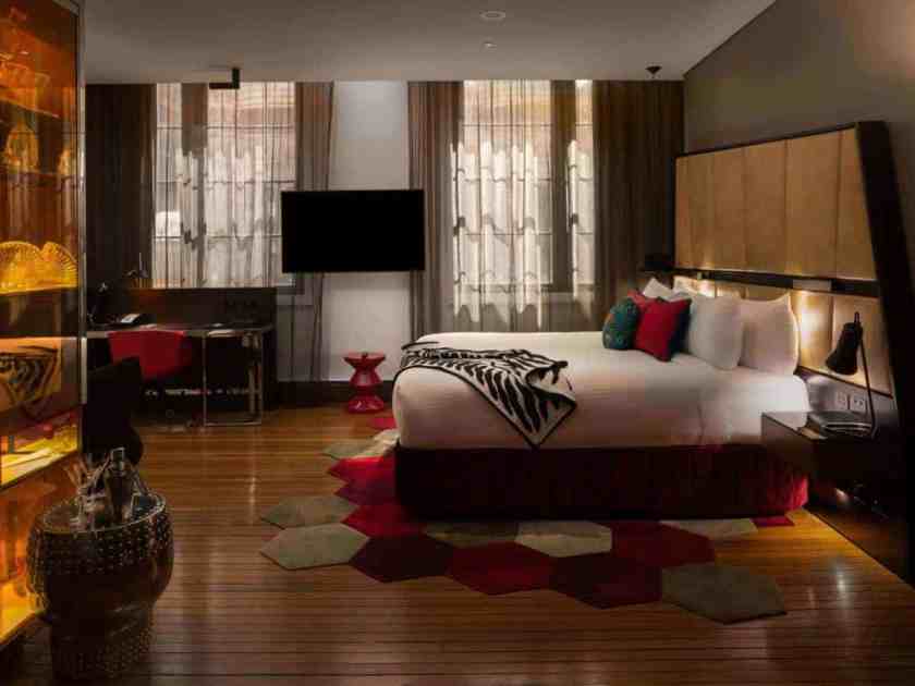 QT Hotel Guest Room