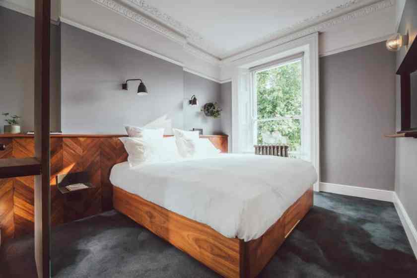The Pilgrm Hotel Bedroom
