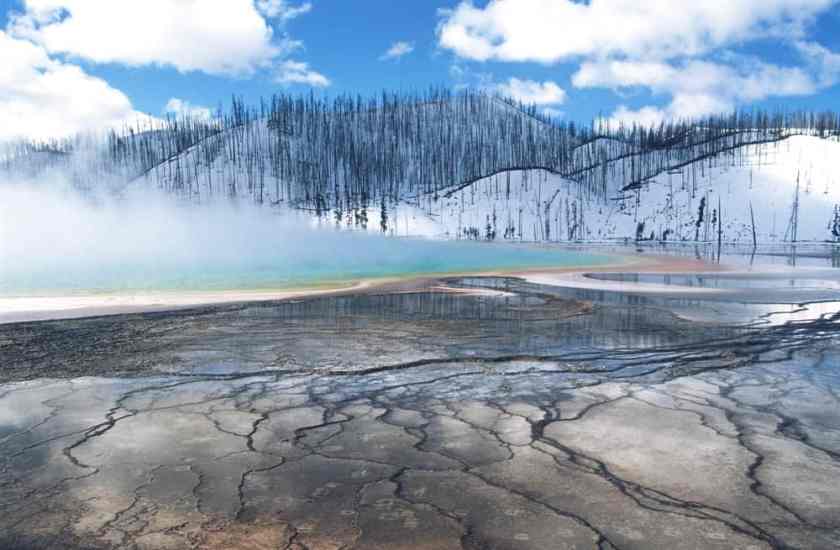 20 Amazing Places to Visit in February in the USA 27 Yellowstone National Park winter